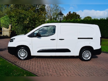 Used Toyota ProAce 2022 for sale - 76995700: Photo