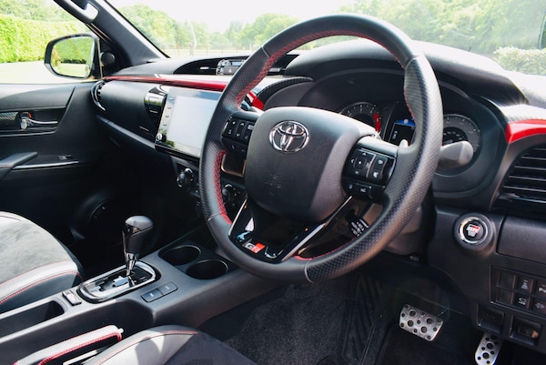 Used Toyota Hilux 2023 for sale - 74920153: Photo 10