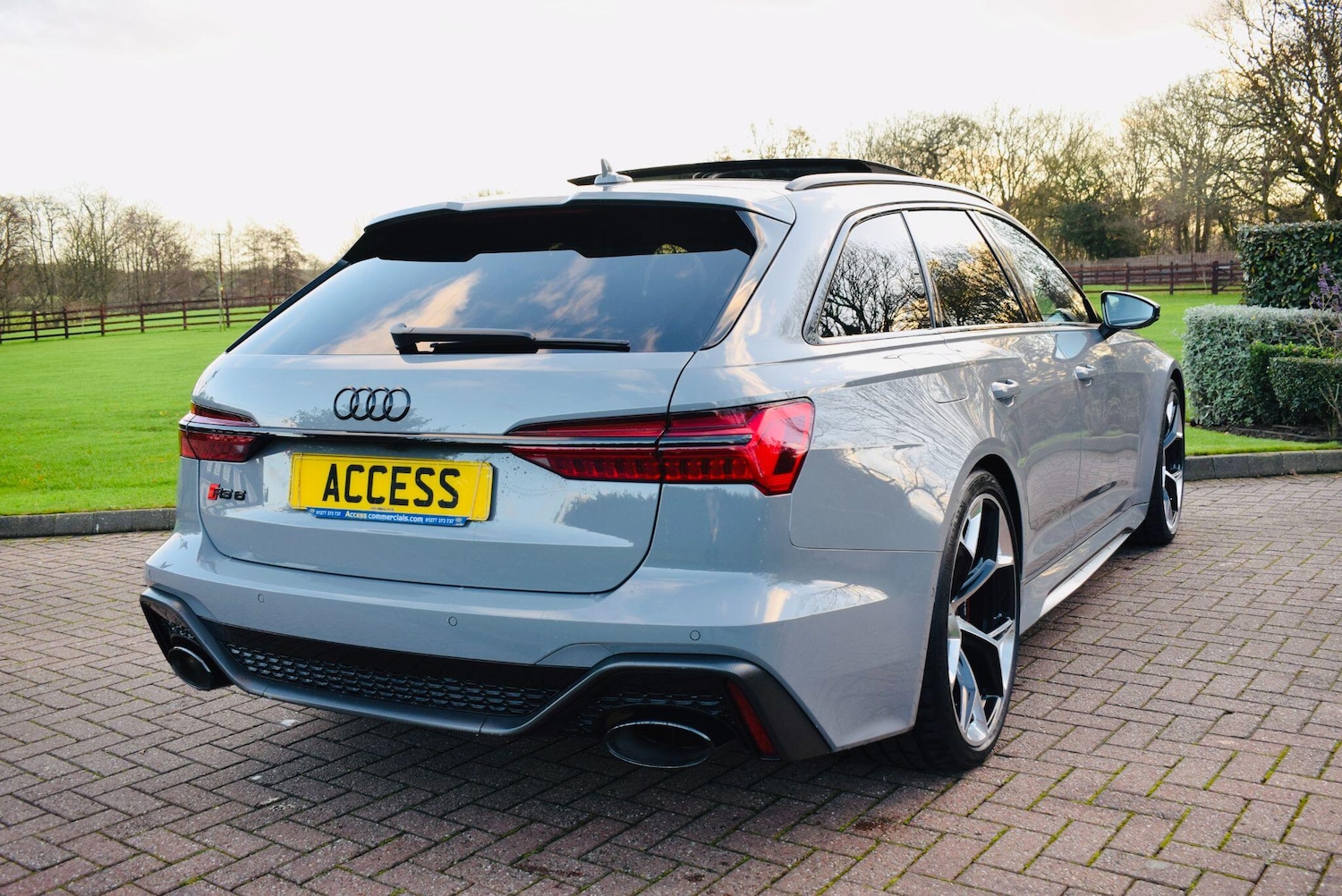 Used Audi RS6 2025 for sale - 76899225: Photo 10