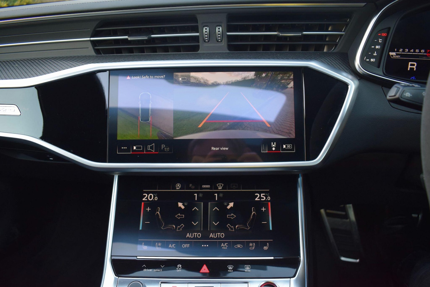 Used Audi RS6 2025 for sale - 76899225: Photo 19