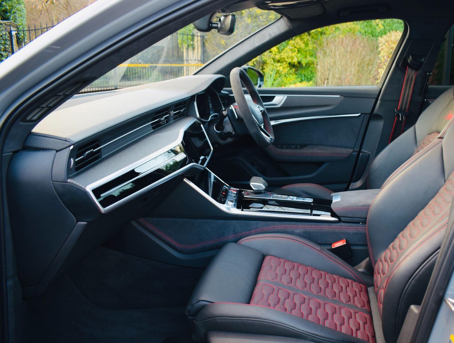 Used Audi RS6 2025 for sale - 76899225: Photo 3