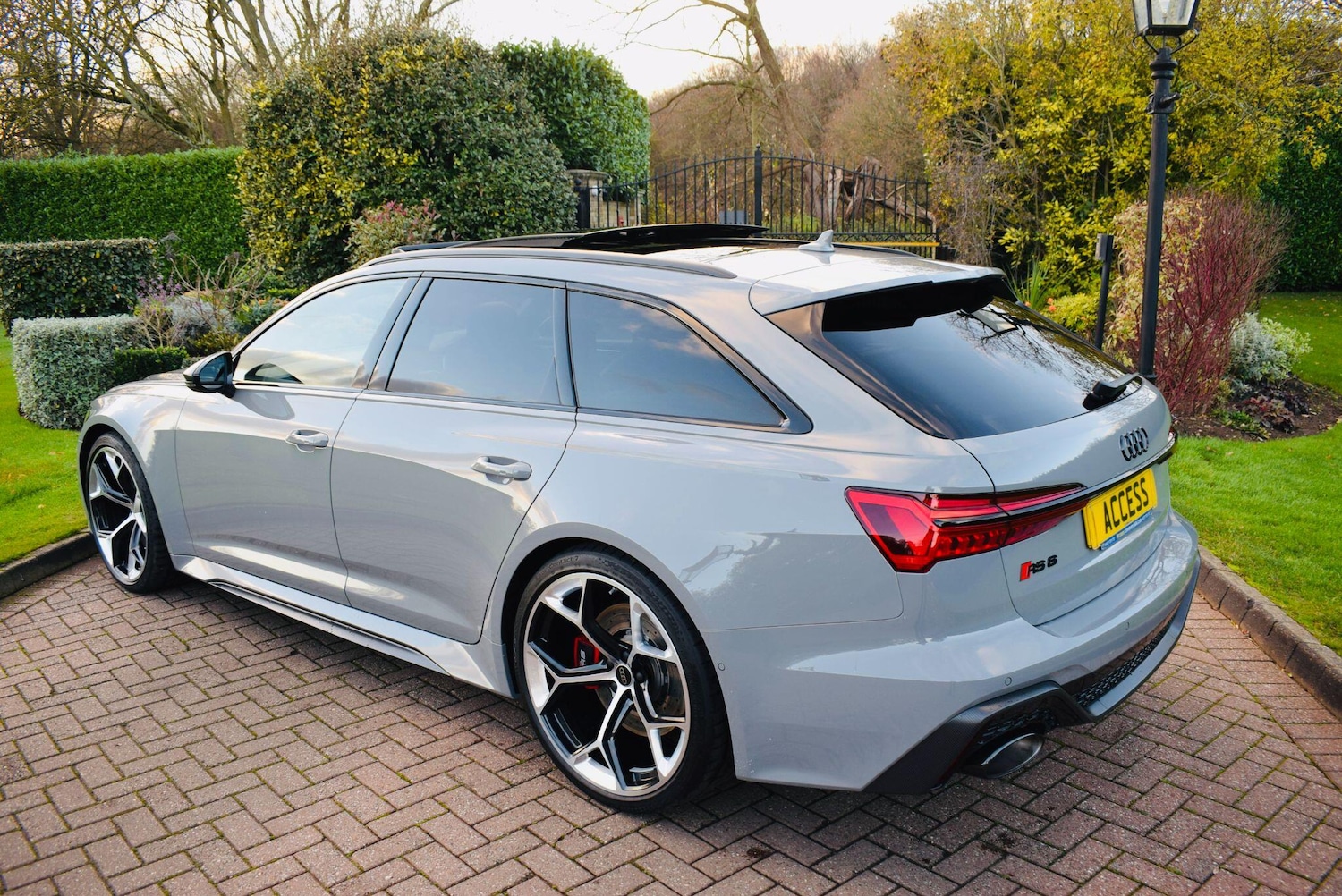 Used Audi RS6 2025 for sale - 76899225: Photo 6