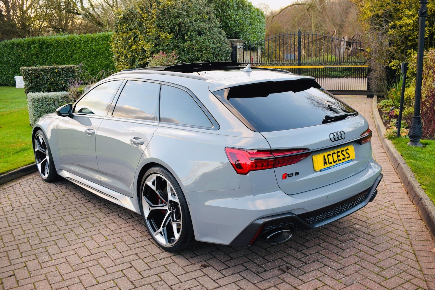 Used Audi RS6 2025 for sale - 76899225: Photo 7