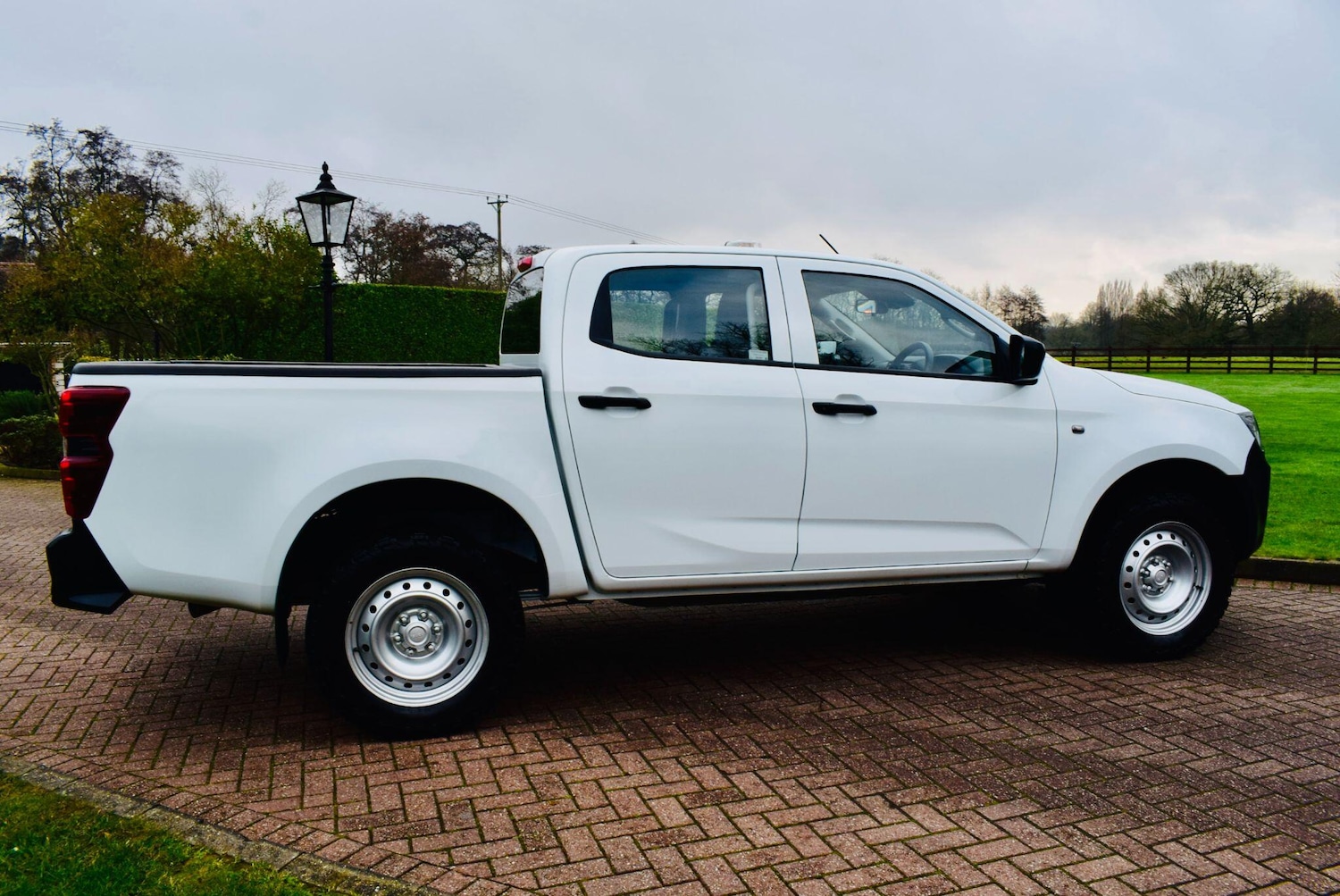 Used Isuzu D-Max 2023 for sale - 77376698: Photo 11