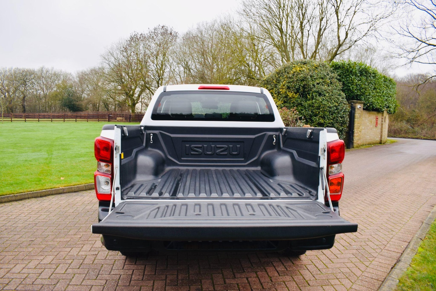 Used Isuzu D-Max 2023 for sale - 77376698: Photo 8