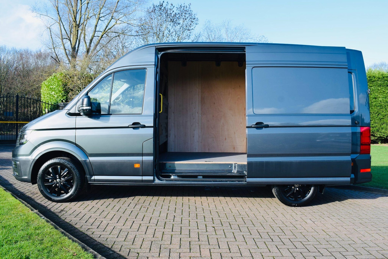 Used Volkswagen Crafter 2025 for sale - 78185639: Photo 4