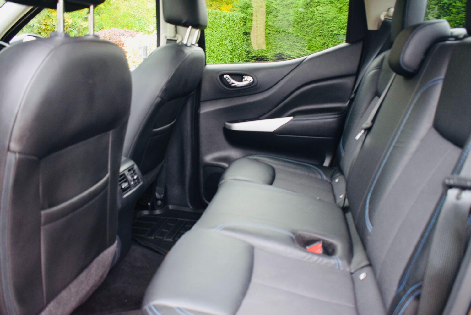 Used Nissan Navara 2021 for sale - 76201299: Photo 18