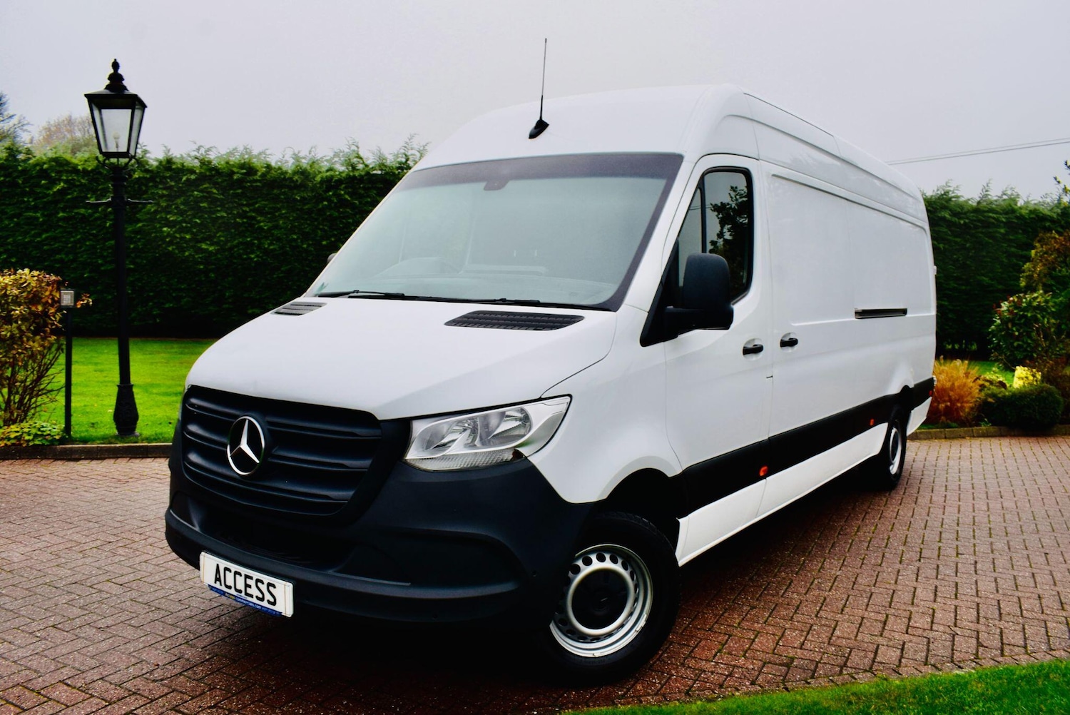 Used Mercedes-Benz Sprinter 2023 for sale - 76606922: Photo 1