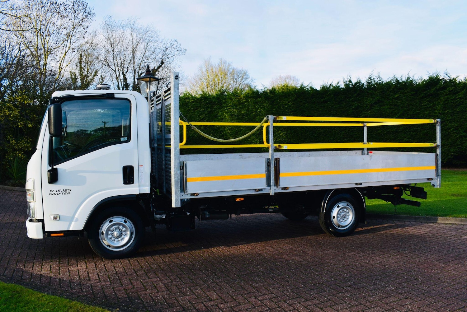 Used Isuzu Grafter 2023 for sale - 77131723: Photo 2