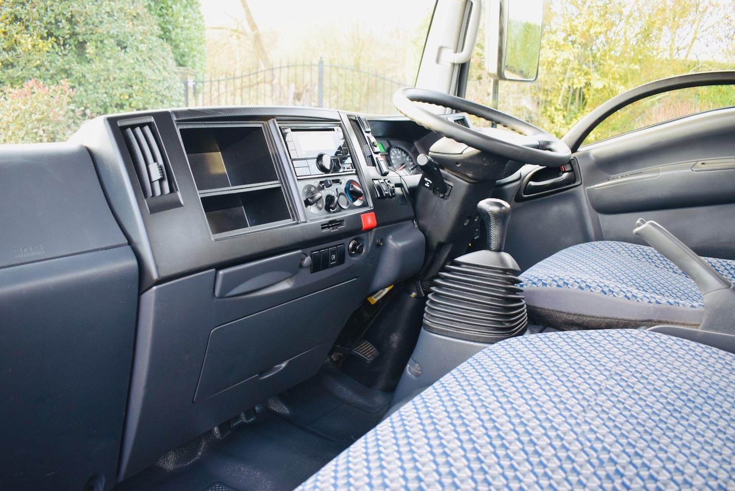 Used Isuzu Grafter 2023 for sale - 77131723: Photo 4