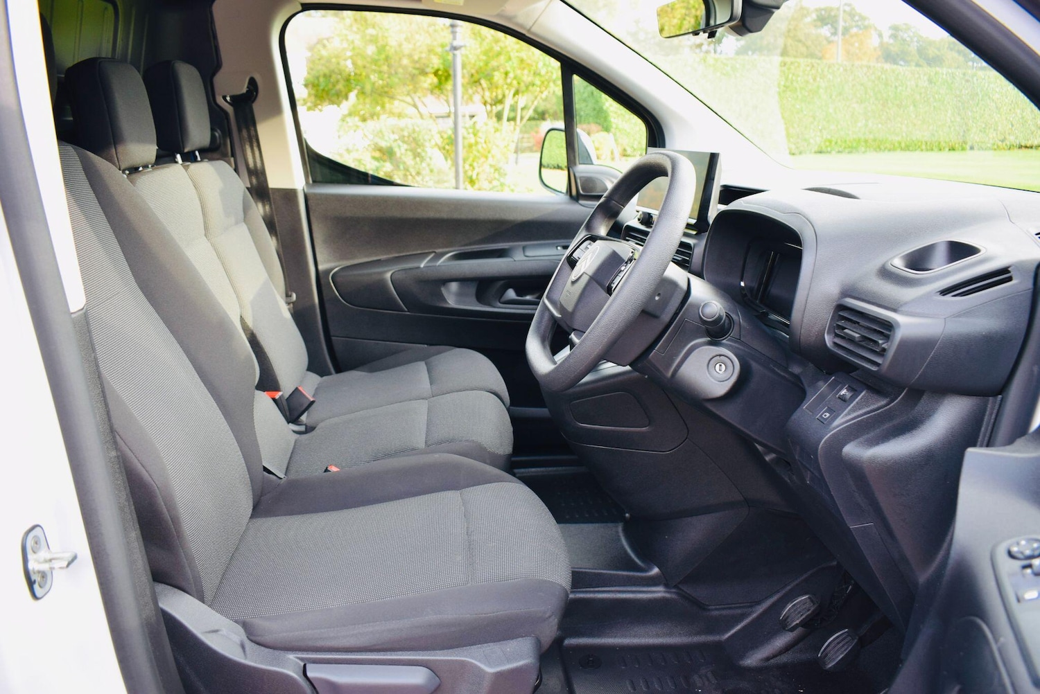 Used Citroen Berlingo 2024 for sale - 76360505: Photo 12