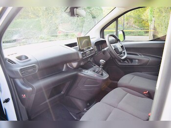 Used Citroen Berlingo 2024 for sale - 76360505: Photo