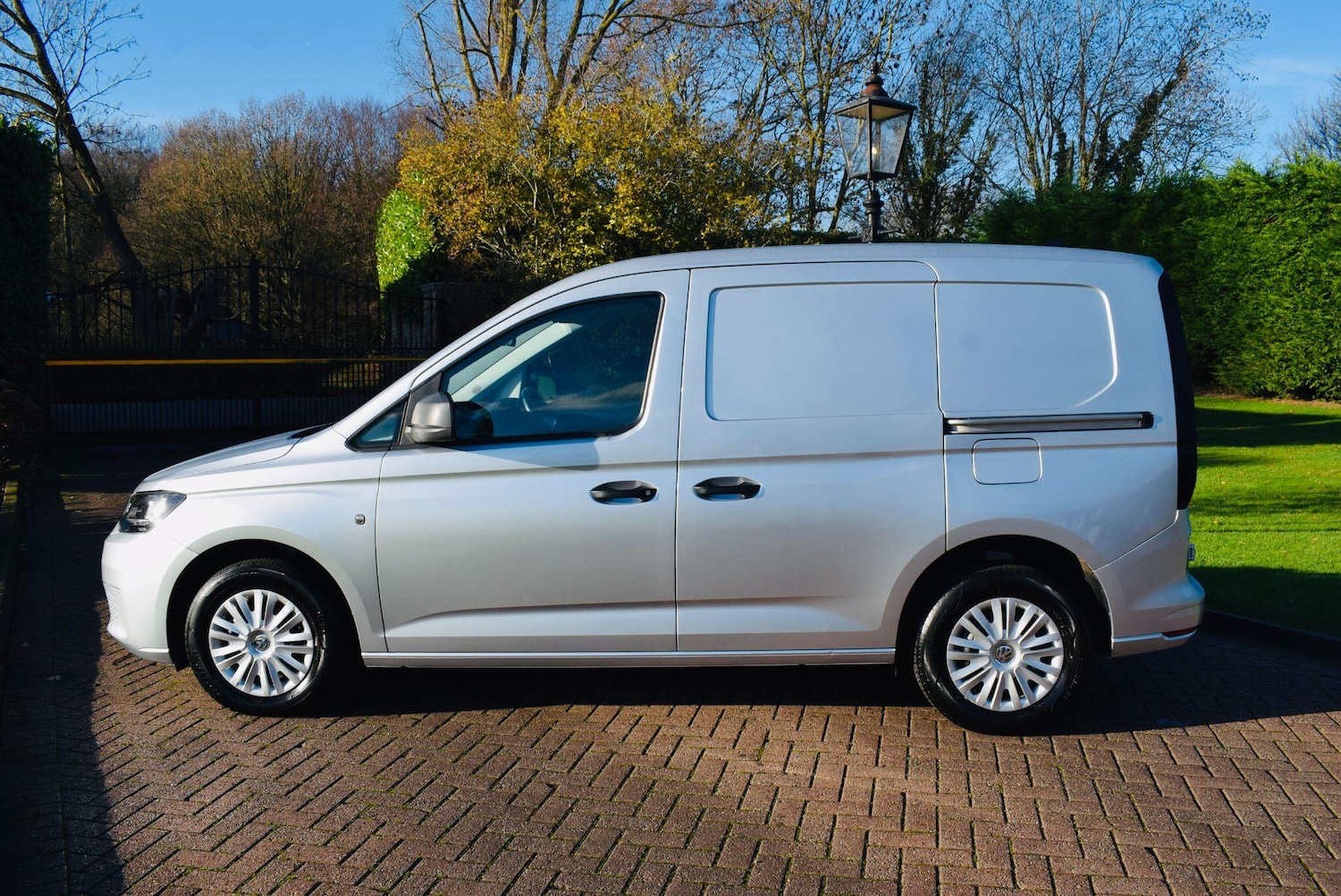 Used Volkswagen Caddy 2022 for sale - 76913792: Photo 2