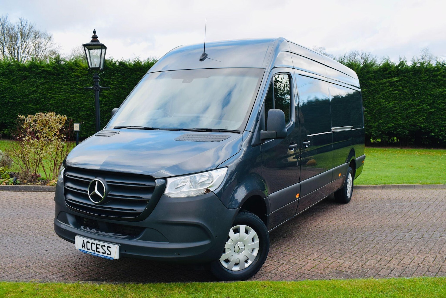 Used Mercedes-Benz Sprinter 2023 for sale - 76899419: Photo 1