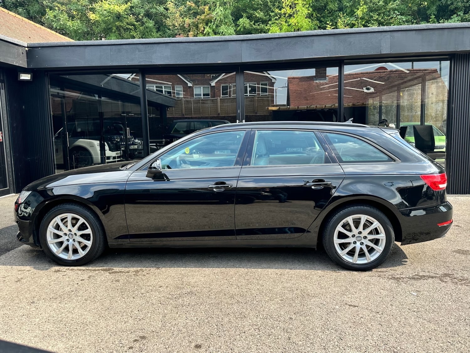 Used Audi A4 2016 for sale - 76208622: Photo 12