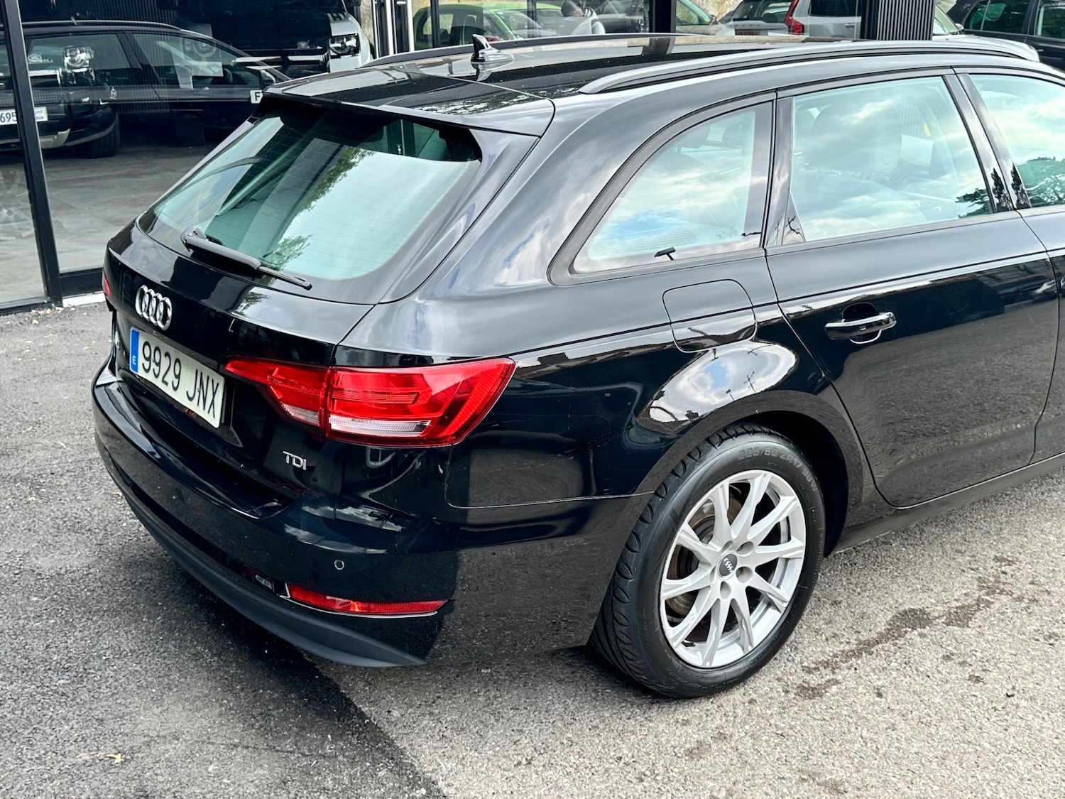 Used Audi A4 2016 for sale - 76208622: Photo 2