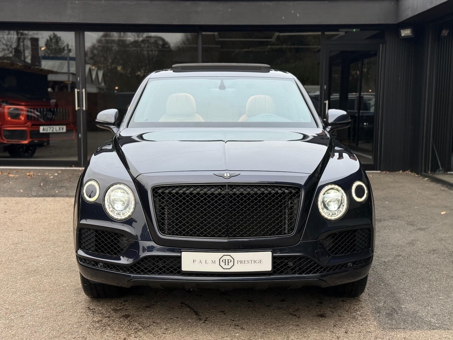 Used Bentley Bentayga 2018 for sale - 76603103: Photo 2