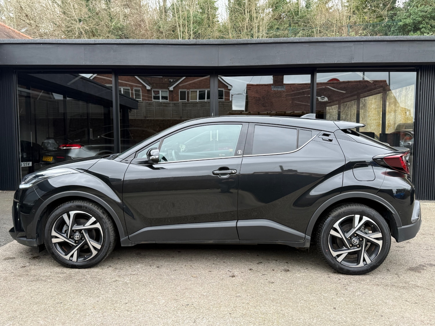 Used Toyota C-HR 2023 for sale - 77679101: Photo 15