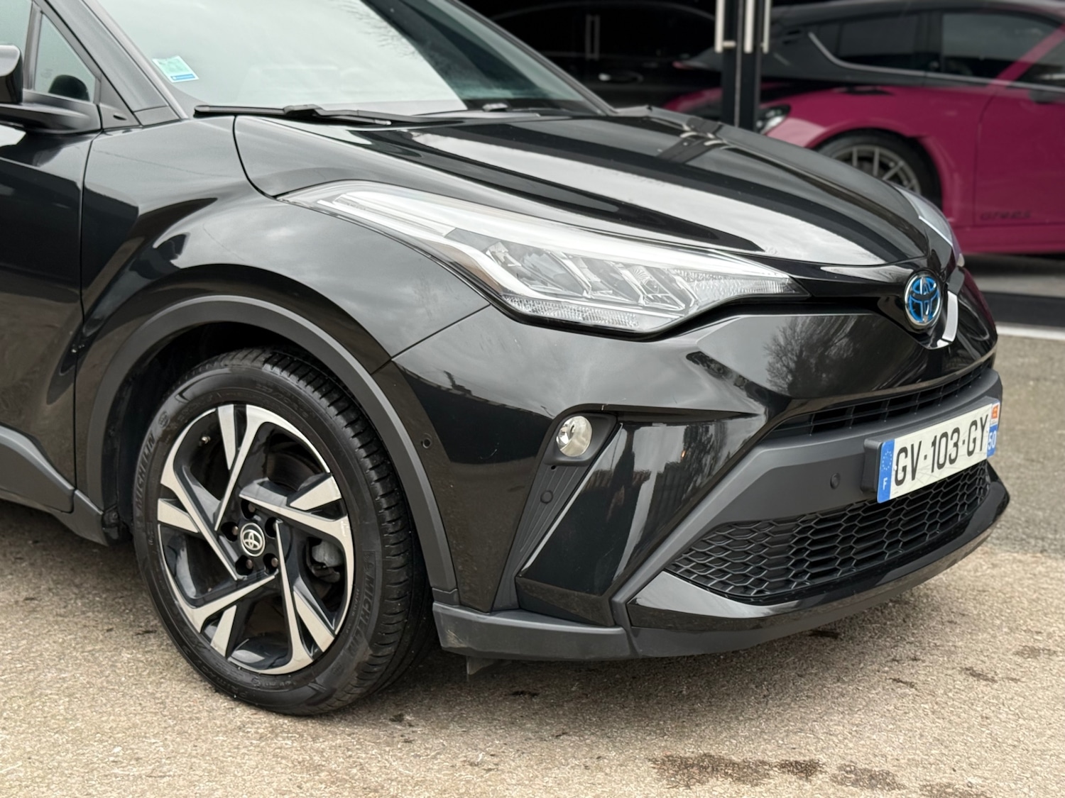 Used Toyota C-HR 2023 for sale - 77679101: Photo 5