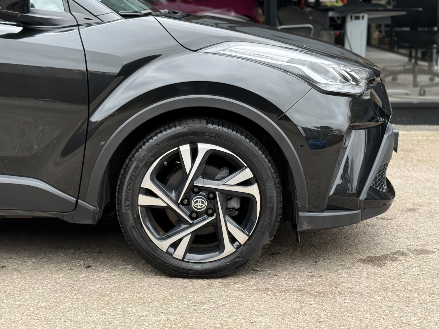 Used Toyota C-HR 2023 for sale - 77679101: Photo 6