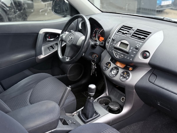 Used Toyota RAV4 2009 for sale - 76265315: Photo 10