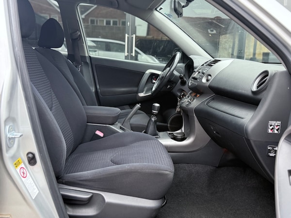 Used Toyota RAV4 2009 for sale - 76265315: Photo 7