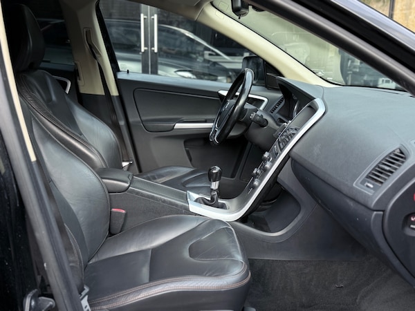 Used Volvo XC60 2011 for sale - 75130066: Photo 6