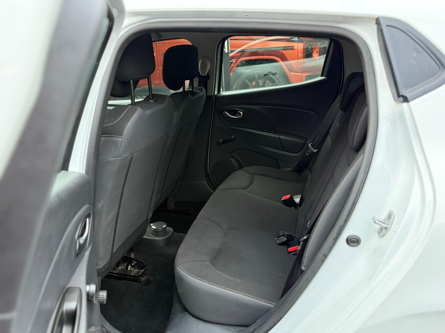 Used Renault Clio for sale - 76494116: Photo 10