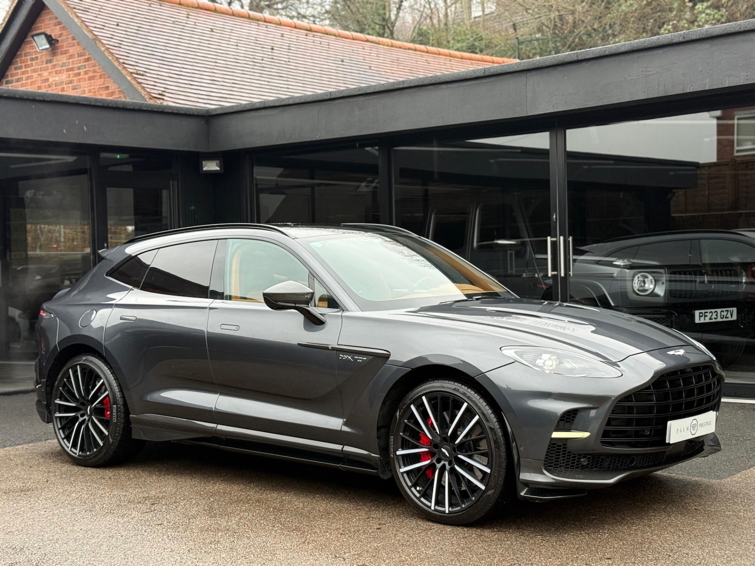 Used Aston Martin DBX 2022 for sale - 77298479: Photo 1
