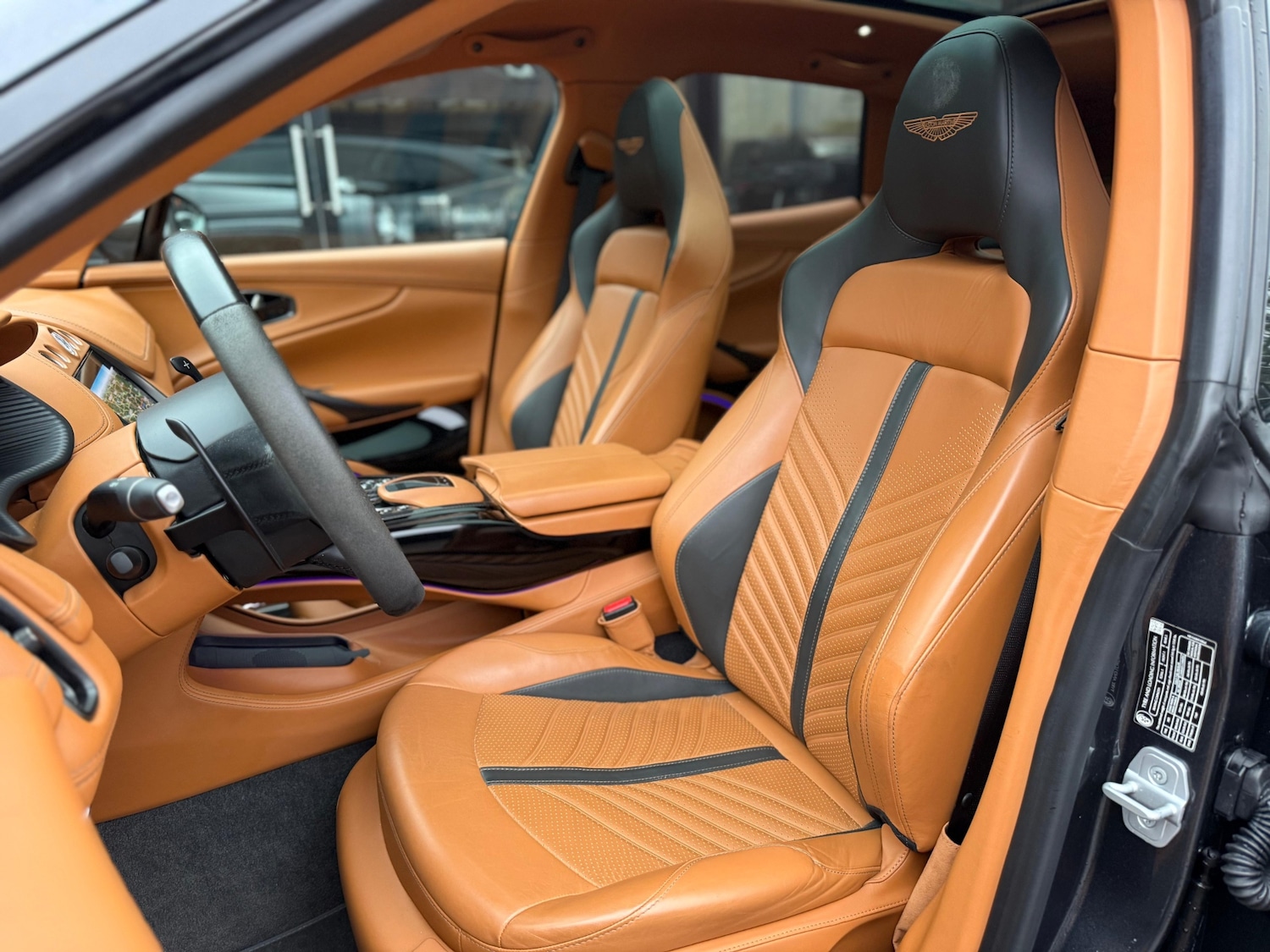 Used Aston Martin DBX 2022 for sale - 77298479: Photo 15