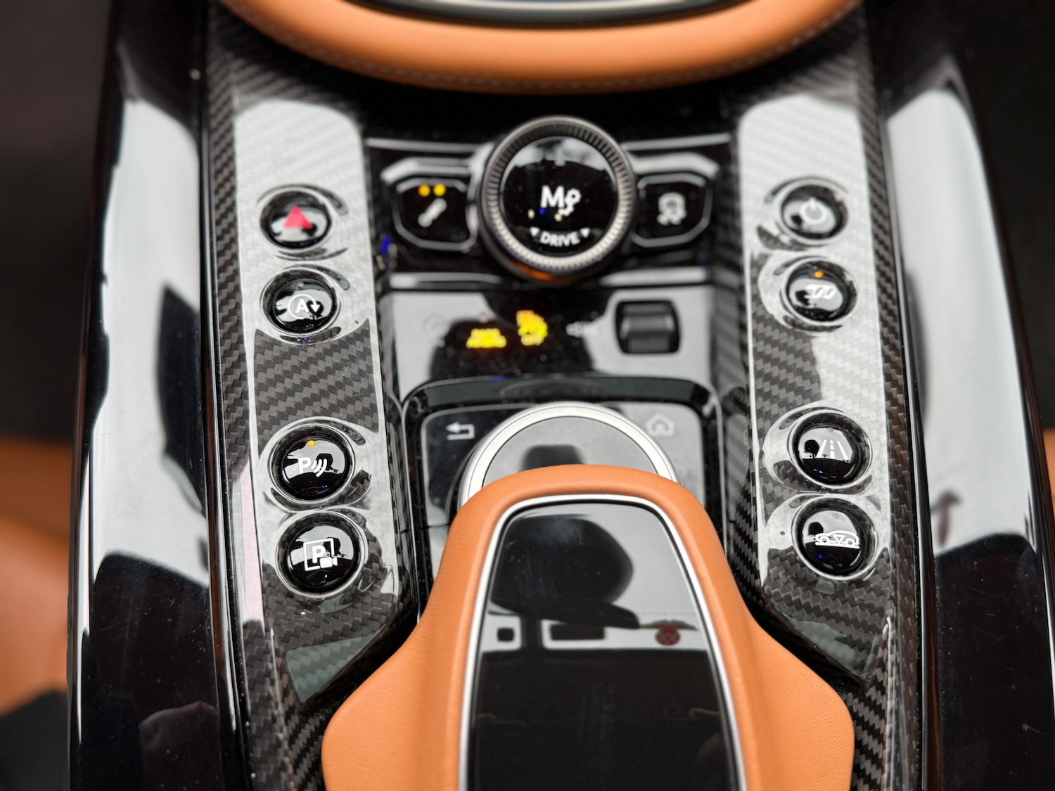 Used Aston Martin DBX 2022 for sale - 77298479: Photo 20