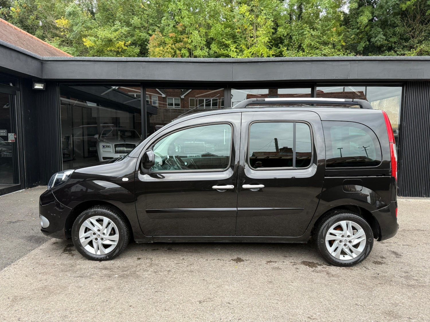 Used Renault Kangoo 2019 for sale - 76090772: Photo 2