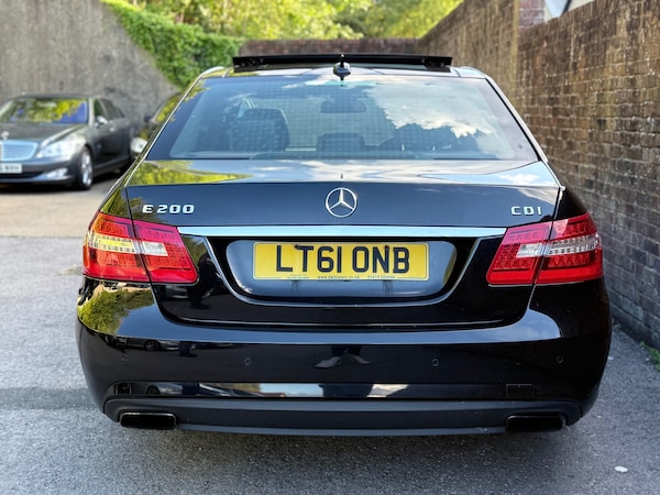 Used Mercedes-Benz E Class 2011 for sale - 76277381: Photo 10
