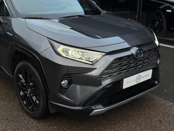 Used Toyota RAV4 2021 for sale - 77298431: Photo