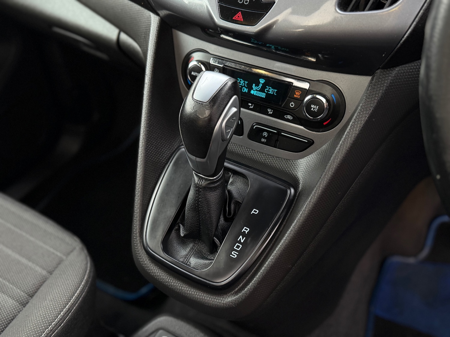 Used Ford Grand Tourneo Connect 2016 for sale - 77020648: Photo 24