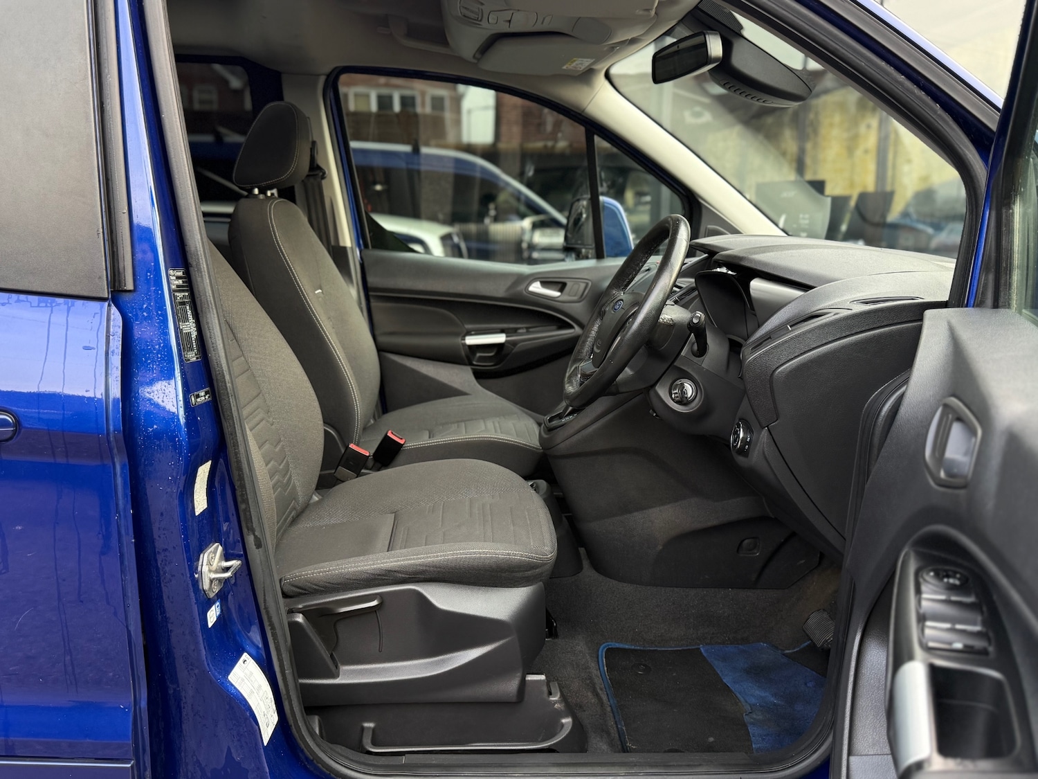 Used Ford Grand Tourneo Connect 2016 for sale - 77020648: Photo 5