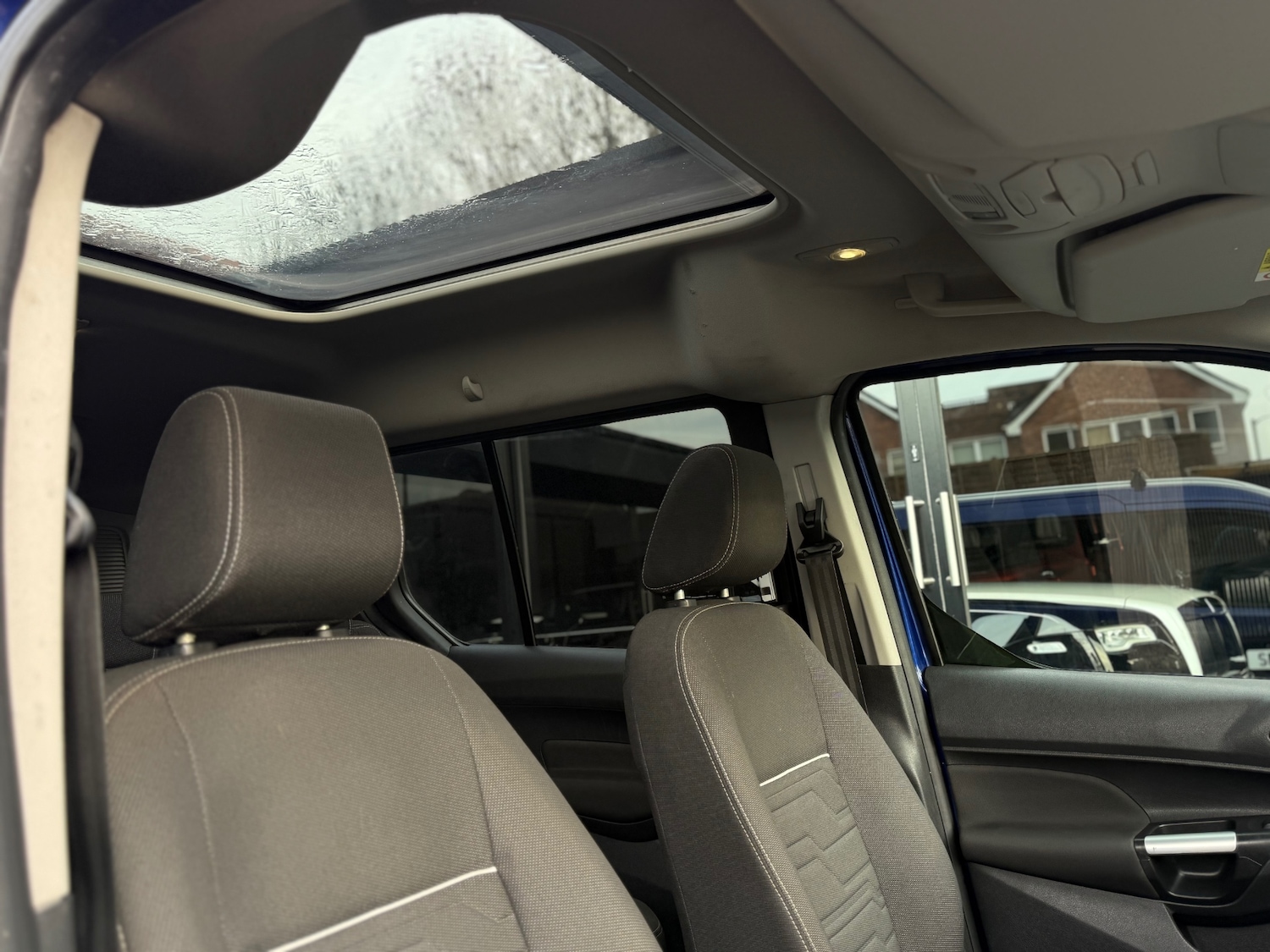 Used Ford Grand Tourneo Connect 2016 for sale - 77020648: Photo 6