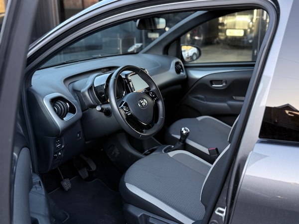Used Toyota AYGO 2021 for sale - 74100386: Photo 8