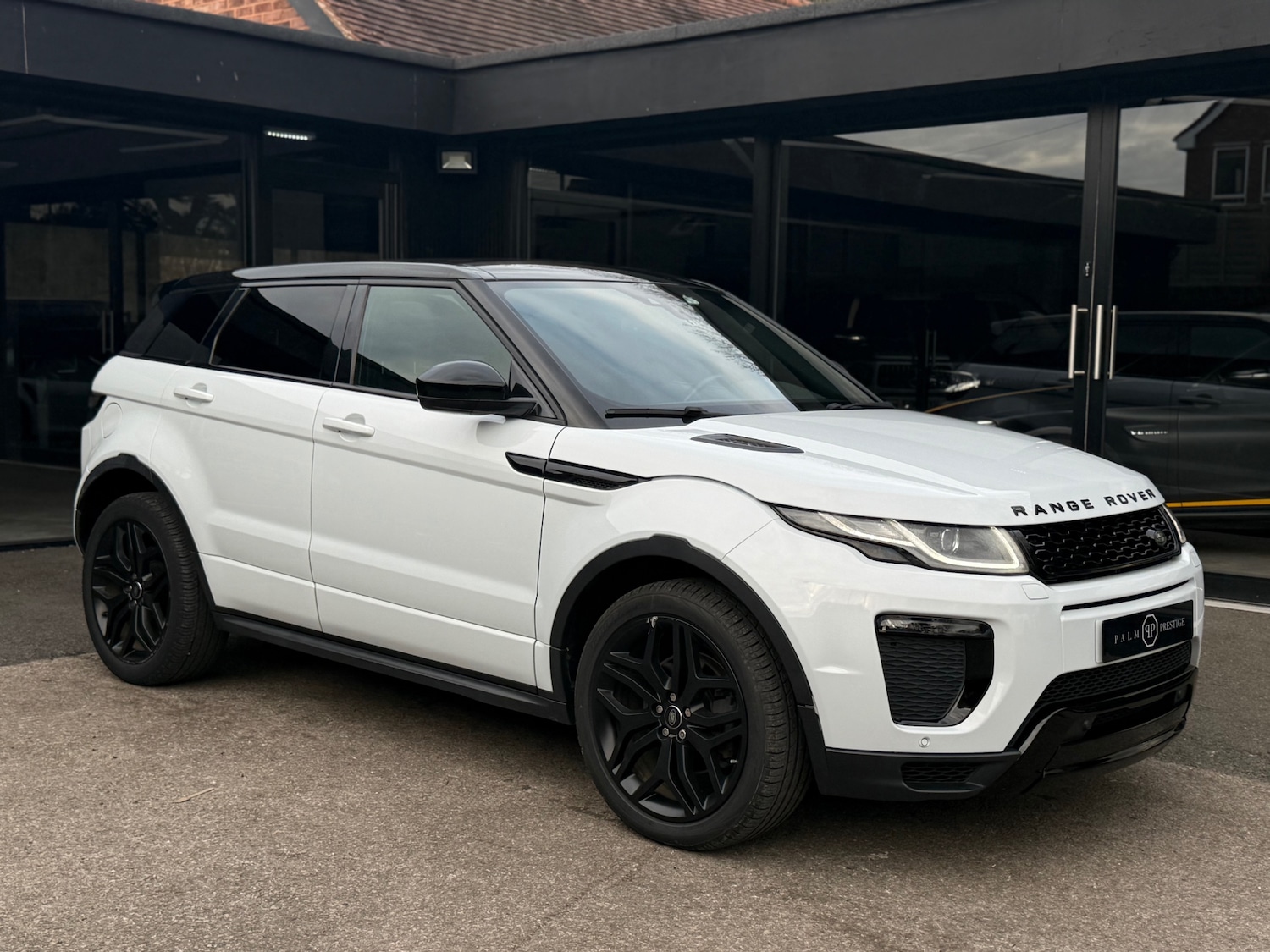 Used Land Rover Range Rover Evoque 2016 for sale - 78025329: Photo 1