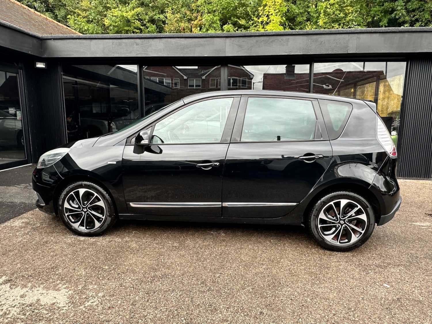 Used Renault Scenic 2015 for sale - 76449250: Photo 14