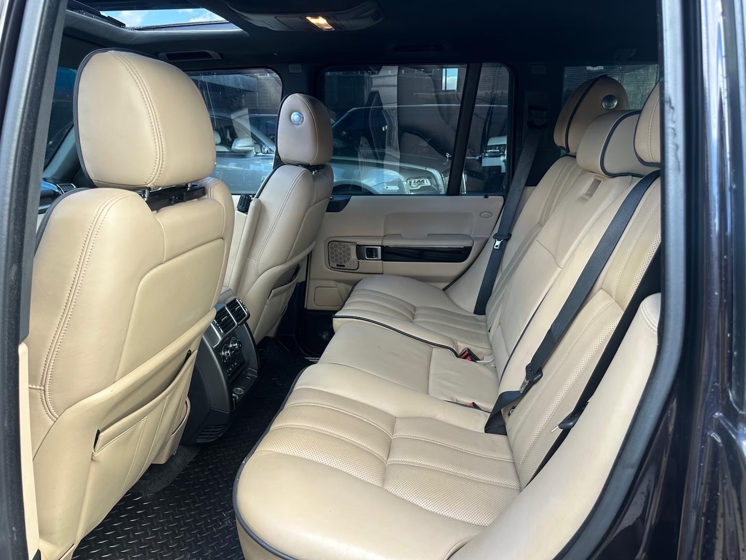 Used Land Rover Range Rover 2010 for sale - 76205580: Photo 7