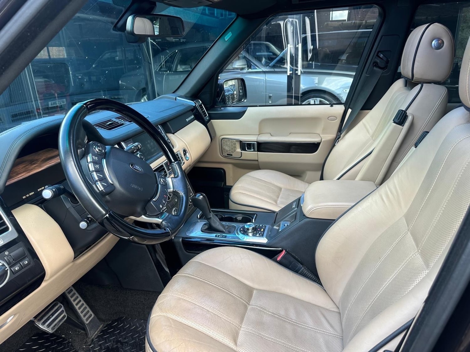 Used Land Rover Range Rover 2010 for sale - 76205580: Photo 8