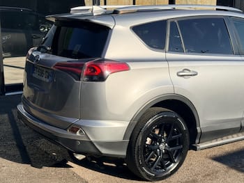 Used Toyota RAV4 2018 for sale - 79515899: Photo
