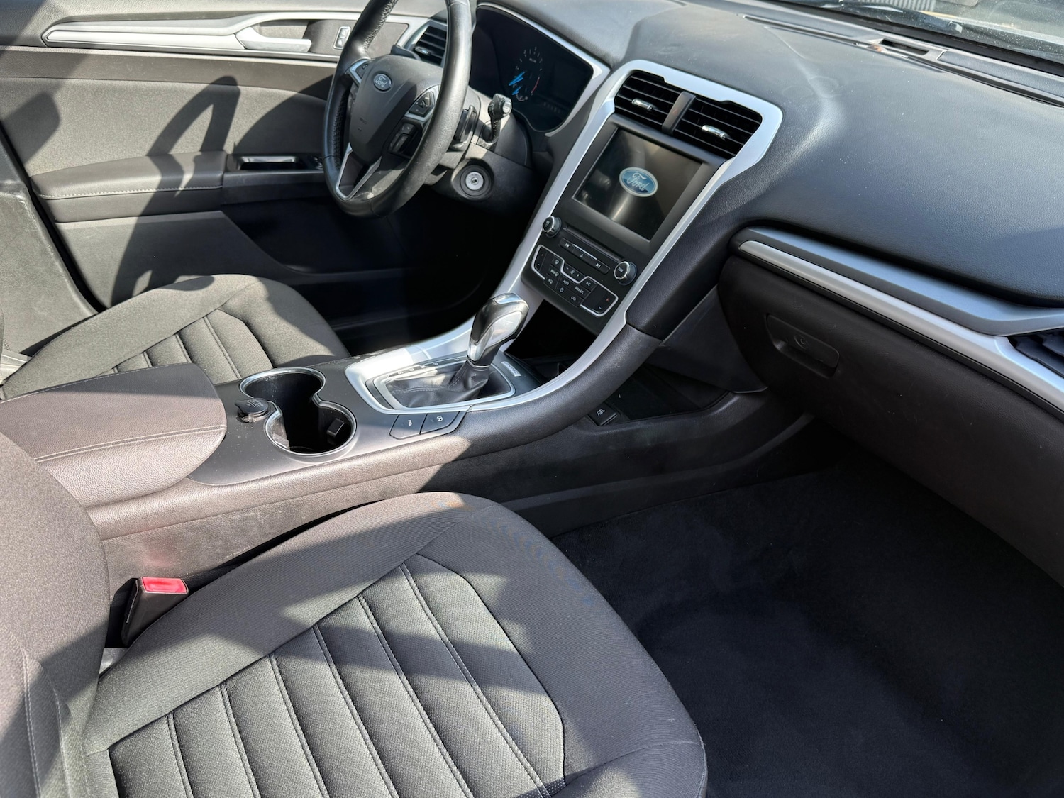 Used Ford Mondeo 2017 for sale - 78175936: Photo 3