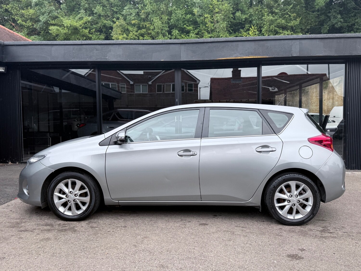 Vehicle 21