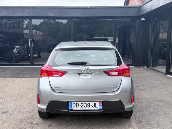 Used Toyota Auris 2014 for sale - 75249523: Photo 24
