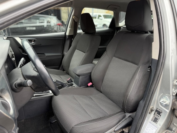 Used Toyota Auris 2014 for sale - 75249523: Photo 3