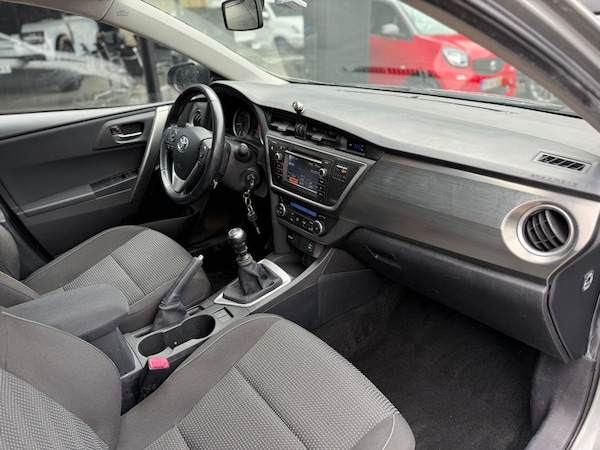 Used Toyota Auris 2014 for sale - 75249523: Photo 4