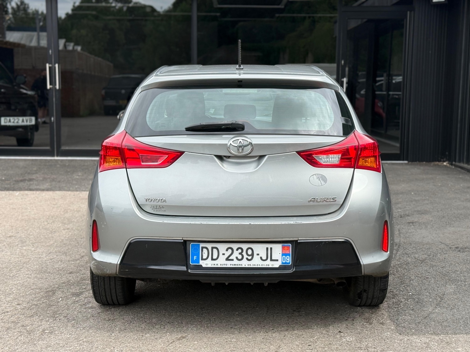 Vehicle 5