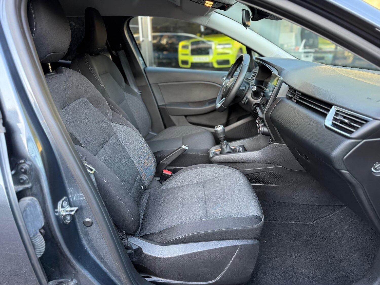 Used Renault Clio 2020 for sale - 76219241: Photo 12